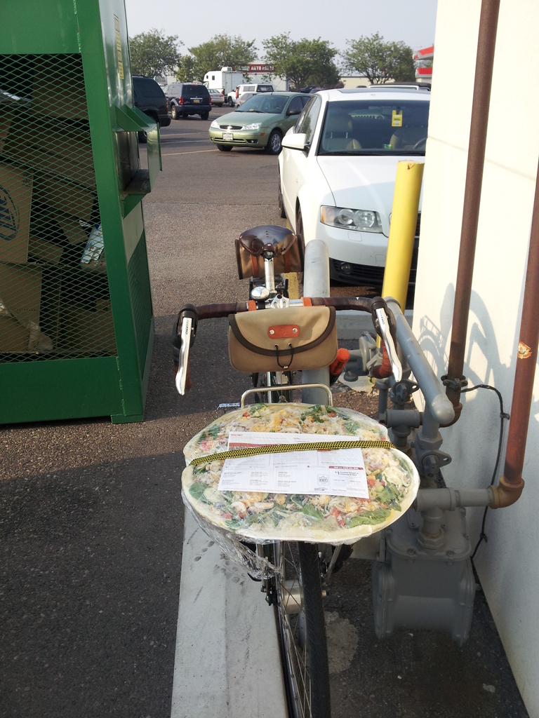 Porteur Pizza Please How to Carry Pizza With Your Bike BikeIdaho